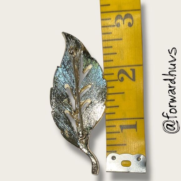 Bundle Sale 3 for $15 | Gold and Cream-Colored Leaf Brooch - Picture 8 of 11